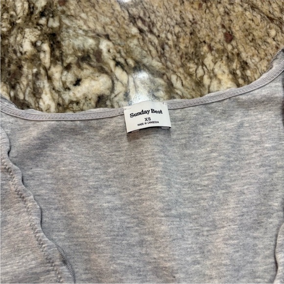 Sunday best tank - Picture 4 of 4